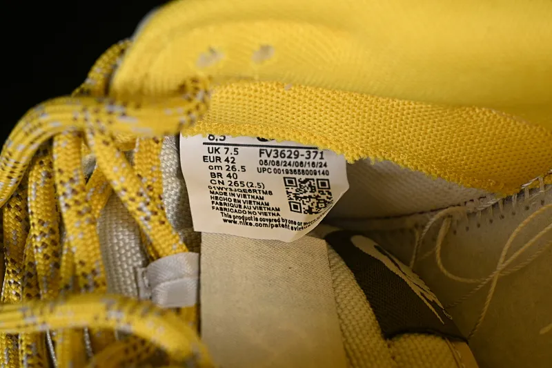 All Categories Nk SB Dunk Series Nk SB Dunk Low Low-top sneakers Nk Dunk Low Panda Prank Age of Sail Sail Yellow Brown SB strap low-top casual sneakers FV3629-371